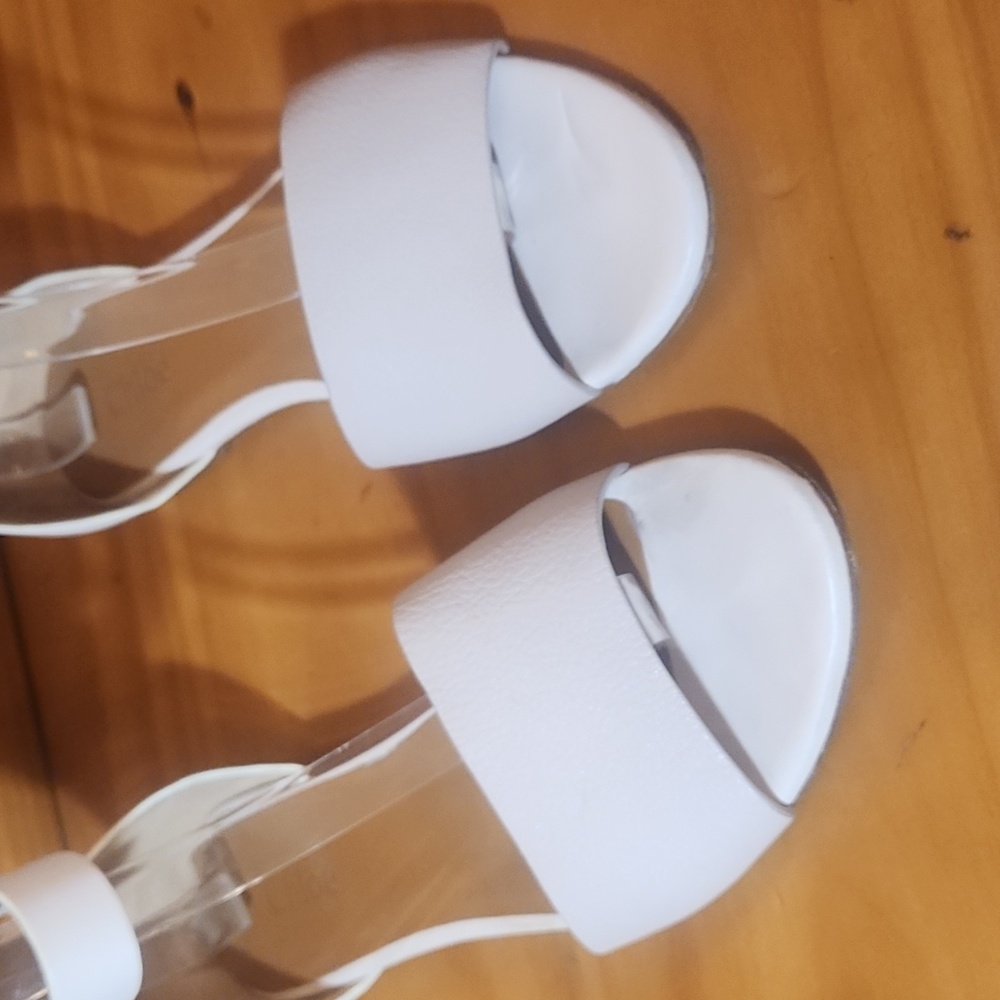 Chloé Cream Leather Ankle Strap Flats - Picture 11 of 14
